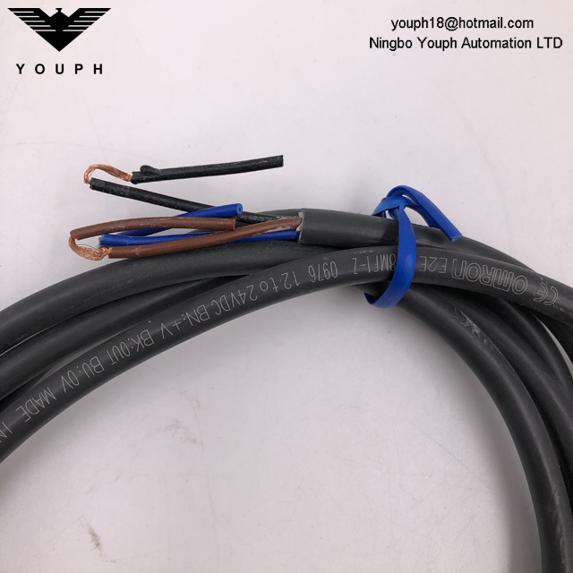 OMRON E2E-X18MF1-Z E2E SEXT SECRE SECTION DE POWER DC POWERS