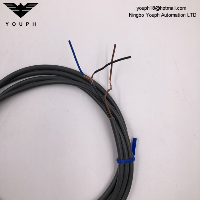 OMRON E2E-X1R5E2-Z E2E SEXT SERRIE CAPTOR DE PROXIMITÉ