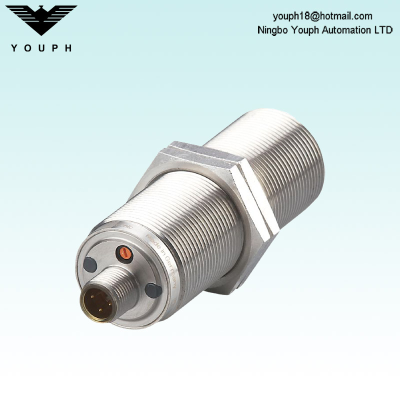 Unité d'évaluation compacte IFM DI5024 pour la surveillance de la vitesse