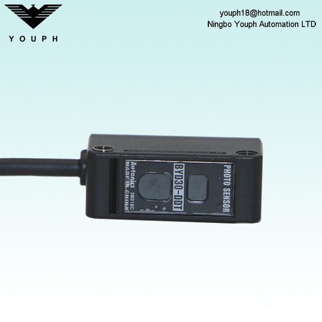 Autonics BYD30-DDT Convergent Amplificateur Reflective Amplificateur photoélectrique