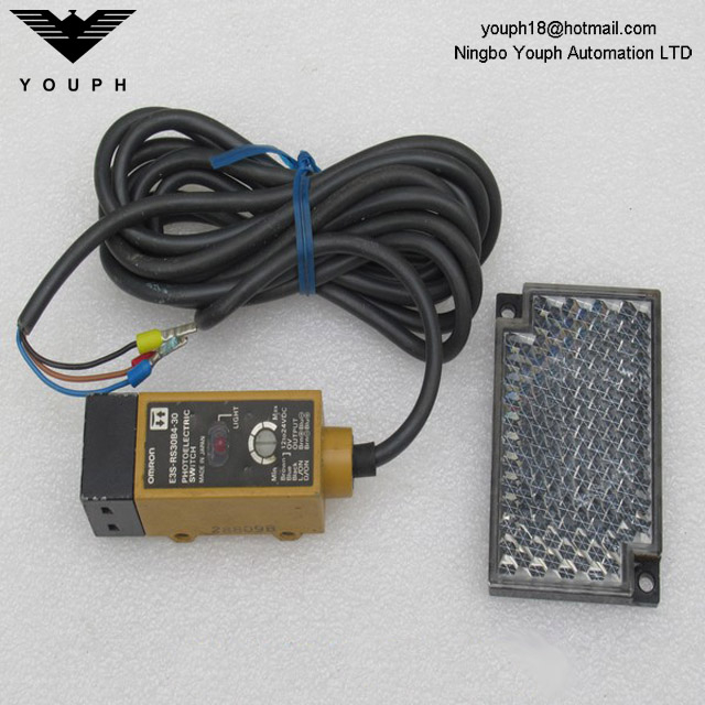 OMRON E3S-RS30B4-30 Interrupteur photoélectrique