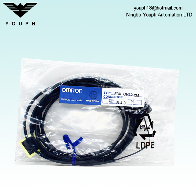 OMRON E3X-CN12 2m Amplificateur de fibres simples fil